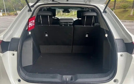 Honda Vezel, 2023 год, 1 600 000 рублей, 18 фотография