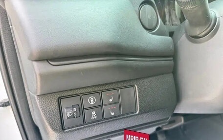 Honda Vezel, 2023 год, 1 600 000 рублей, 16 фотография