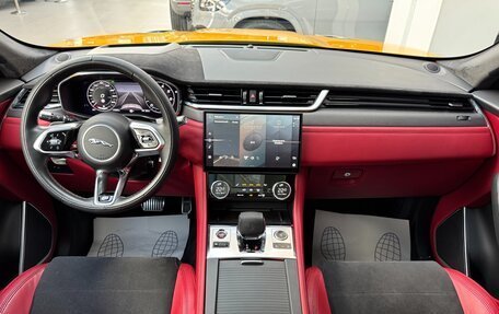 Jaguar F-Pace, 2021 год, 8 999 000 рублей, 17 фотография