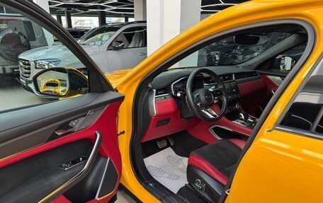 Jaguar F-Pace, 2021 год, 8 999 000 рублей, 19 фотография