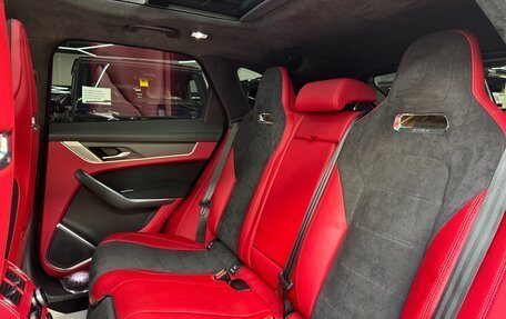 Jaguar F-Pace, 2021 год, 8 999 000 рублей, 26 фотография