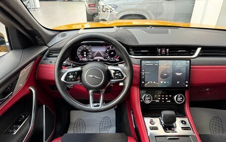 Jaguar F-Pace, 2021 год, 8 999 000 рублей, 27 фотография