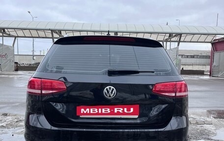 Volkswagen Passat B8 рестайлинг, 2017 год, 1 350 000 рублей, 5 фотография