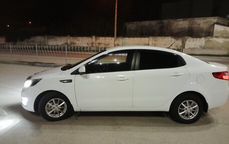 KIA Rio III рестайлинг, 2013 год, 800 000 рублей, 6 фотография