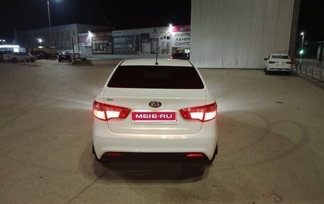 KIA Rio III рестайлинг, 2013 год, 800 000 рублей, 9 фотография