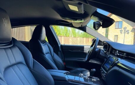 Maserati Quattroporte VI, 2017 год, 6 450 000 рублей, 10 фотография