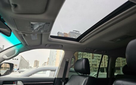 Toyota Land Cruiser 200, 2011 год, 2 849 000 рублей, 13 фотография