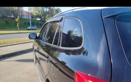 Hyundai Santa Fe III рестайлинг, 2010 год, 1 000 000 рублей, 2 фотография