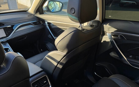 Geely Atlas, 2023 год, 2 700 000 рублей, 6 фотография