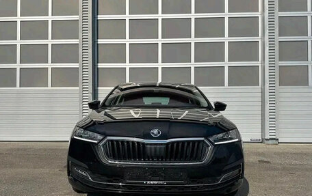 Skoda Octavia IV, 2024 год, 2 700 000 рублей, 2 фотография