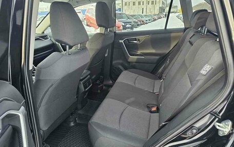 Toyota RAV4, 2021 год, 3 590 000 рублей, 12 фотография