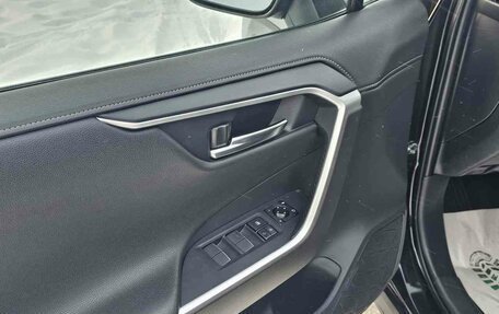 Toyota RAV4, 2021 год, 3 590 000 рублей, 11 фотография