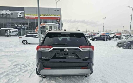 Toyota RAV4, 2021 год, 3 590 000 рублей, 6 фотография