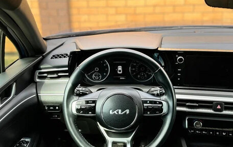 KIA K5, 2022 год, 2 200 000 рублей, 11 фотография