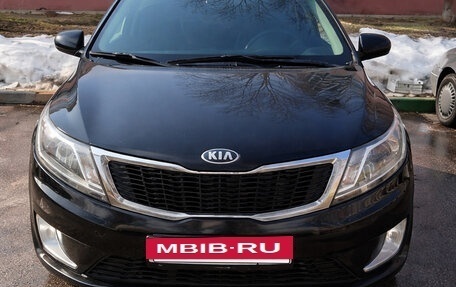 KIA Rio III рестайлинг, 2013 год, 1 100 000 рублей, 3 фотография