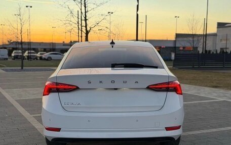 Skoda Octavia IV, 2022 год, 2 320 000 рублей, 12 фотография