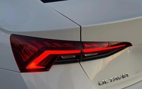 Skoda Octavia IV, 2022 год, 2 320 000 рублей, 14 фотография