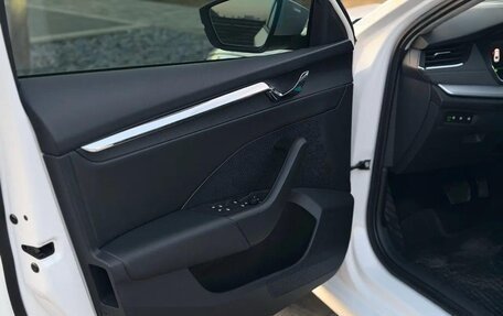 Skoda Octavia IV, 2022 год, 2 320 000 рублей, 21 фотография