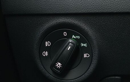 Skoda Karoq I, 2021 год, 2 200 000 рублей, 18 фотография