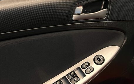 Hyundai Solaris II рестайлинг, 2016 год, 990 000 рублей, 8 фотография