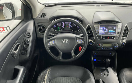 Hyundai ix35 I рестайлинг, 2012 год, 949 000 рублей, 11 фотография