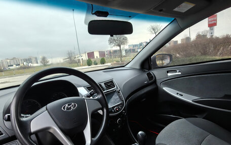 Hyundai Solaris II рестайлинг, 2013 год, 810 000 рублей, 5 фотография