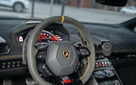 Lamborghini Huracán, 2017 год, 23 000 000 рублей, 31 фотография