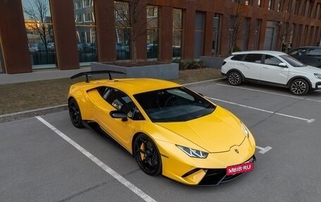 Lamborghini Huracán, 2017 год, 23 000 000 рублей, 19 фотография
