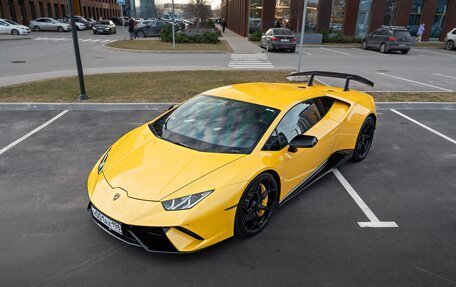 Lamborghini Huracán, 2017 год, 23 000 000 рублей, 39 фотография