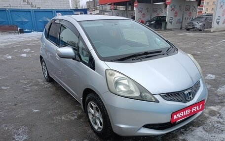 Honda Fit III, 2008 год, 500 000 рублей, 2 фотография