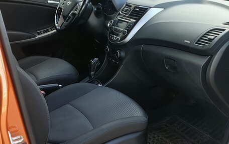 Hyundai Solaris II рестайлинг, 2015 год, 960 000 рублей, 12 фотография