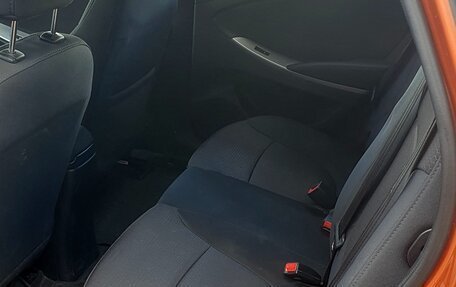 Hyundai Solaris II рестайлинг, 2015 год, 960 000 рублей, 11 фотография