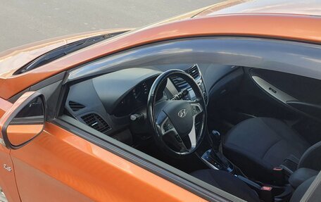 Hyundai Solaris II рестайлинг, 2015 год, 960 000 рублей, 10 фотография