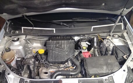 Renault Logan II, 2015 год, 600 000 рублей, 9 фотография