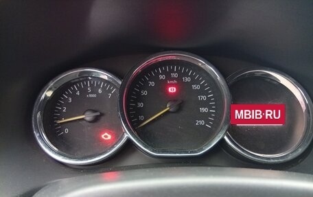 Renault Logan II, 2015 год, 600 000 рублей, 8 фотография