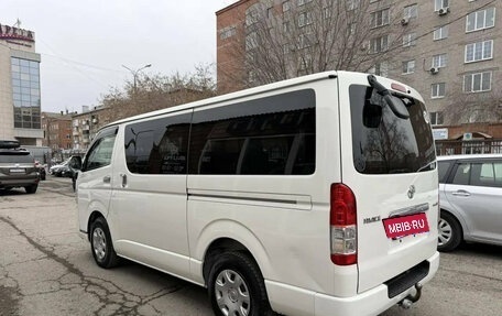 Toyota HiAce H200, 2015 год, 3 099 000 рублей, 7 фотография