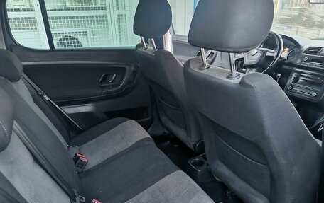 Skoda Fabia II, 2010 год, 325 000 рублей, 10 фотография