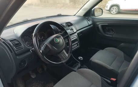Skoda Fabia II, 2010 год, 325 000 рублей, 11 фотография