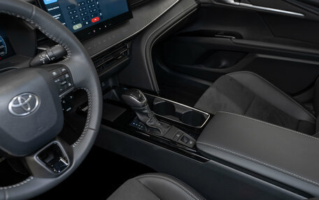 Toyota Camry, 2024 год, 4 400 000 рублей, 14 фотография