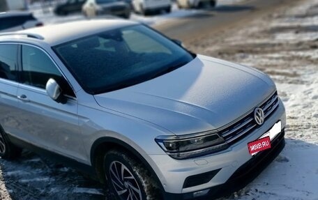 Volkswagen Tiguan II, 2019 год, 1 800 000 рублей, 1 фотография