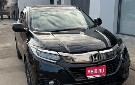 Honda Vezel, 2018 год, 2 100 000 рублей, 1 фотография