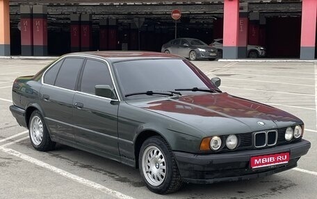 BMW 5 серия, 1989 год, 360 000 рублей, 1 фотография