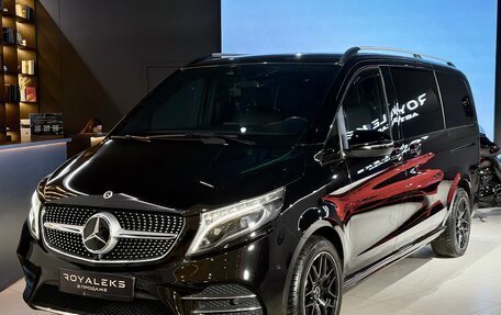 Mercedes-Benz V-Класс, 2021 год, 7 500 000 рублей, 1 фотография