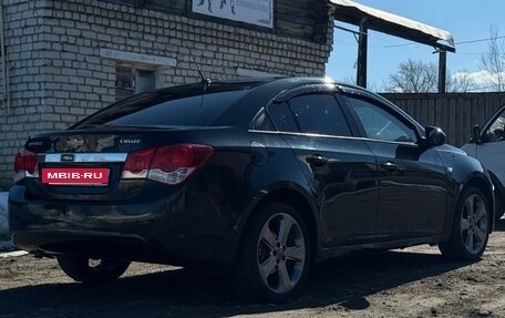 Chevrolet Cruze II, 2011 год, 550 000 рублей, 2 фотография