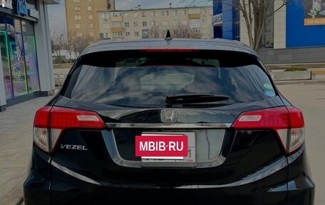 Honda Vezel, 2018 год, 2 100 000 рублей, 7 фотография