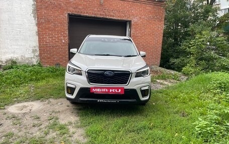 Subaru Forester, 2019 год, 2 490 000 рублей, 3 фотография