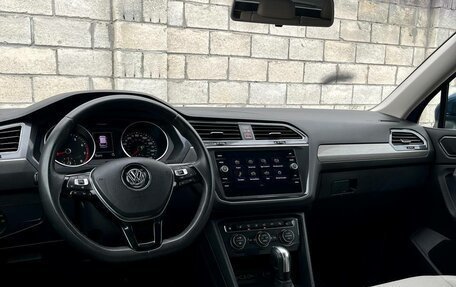 Volkswagen Tiguan II, 2019 год, 2 450 000 рублей, 14 фотография