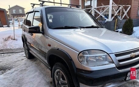 Chevrolet Niva I рестайлинг, 2004 год, 290 000 рублей, 3 фотография