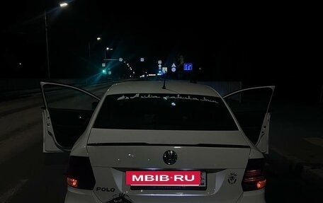 Volkswagen Polo VI (EU Market), 2015 год, 420 000 рублей, 6 фотография