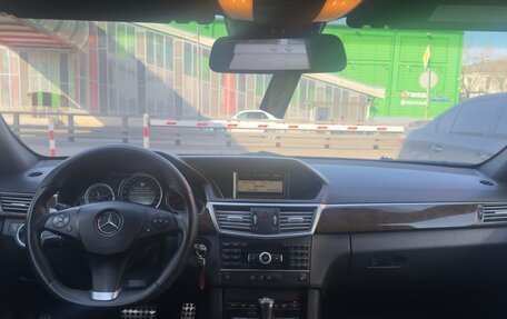 Mercedes-Benz E-Класс, 2010 год, 1 330 000 рублей, 7 фотография